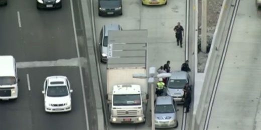 20170511-Policia-roubo-cargas-RJ2