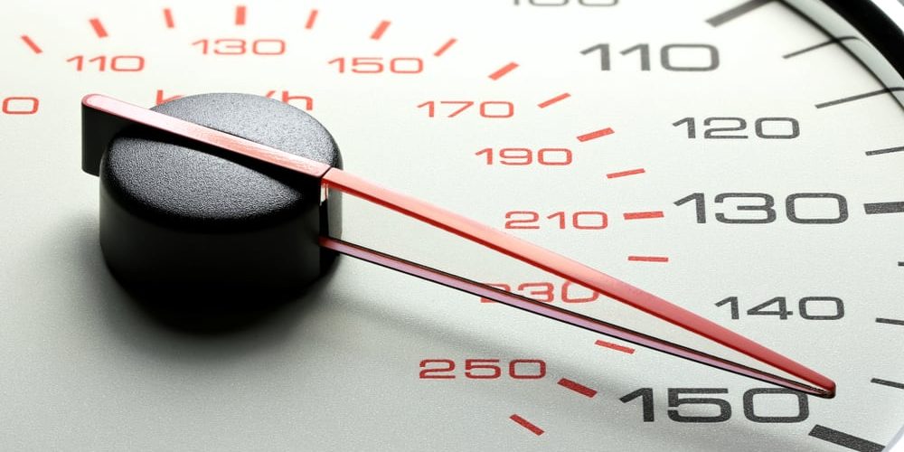 excesso-de-velocidade-como-funcionam-velocidade-medida-e-considerada